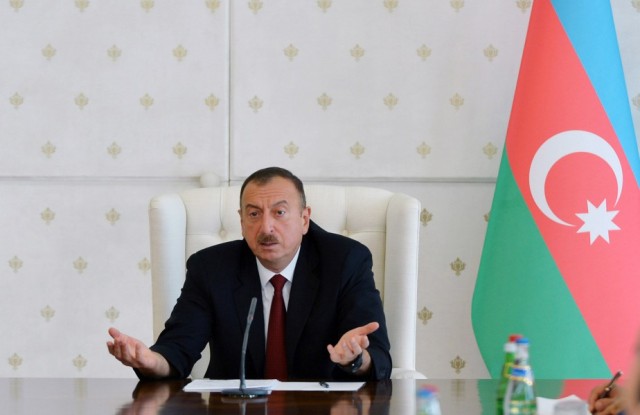 İlham Əliyev: `Bundestaq dünyanın ağasıdırmı?` - Video 